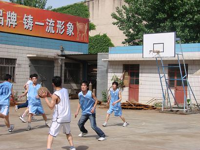 籃球比賽火熱進(jìn)行中