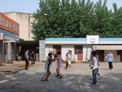 籃球比賽火熱進(jìn)行中